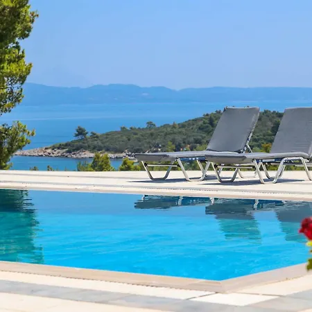 Sourouko Xenia 팔리오우리