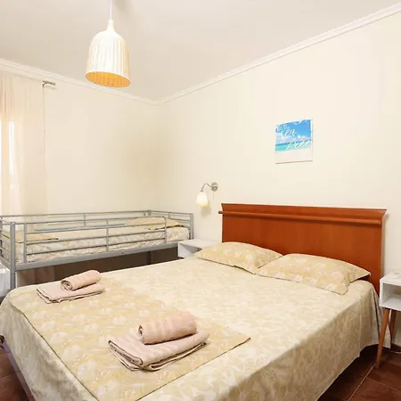 Sourouko Xenia * Paliouri