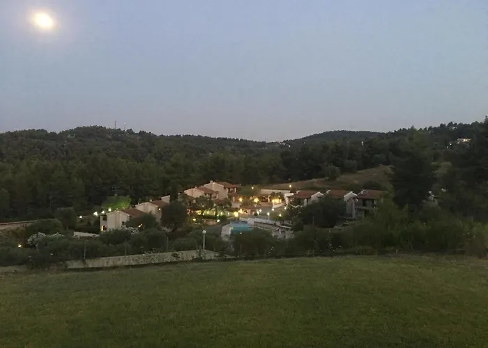 Sourouko Xenia Case de vacanță