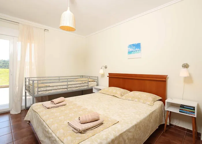 Sourouko Xenia * Paliouri